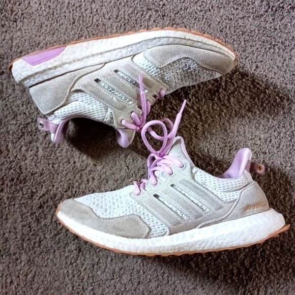 COPY - Adidas UltraBoost 1.0 Off Gray White Lilac Women's Size 7 PRE-OWNED - Picture 1 of 6